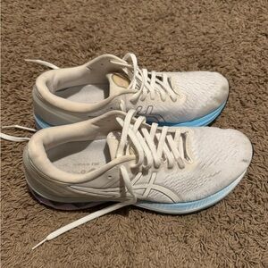 Women’s Asic’s Gel Kayano 27